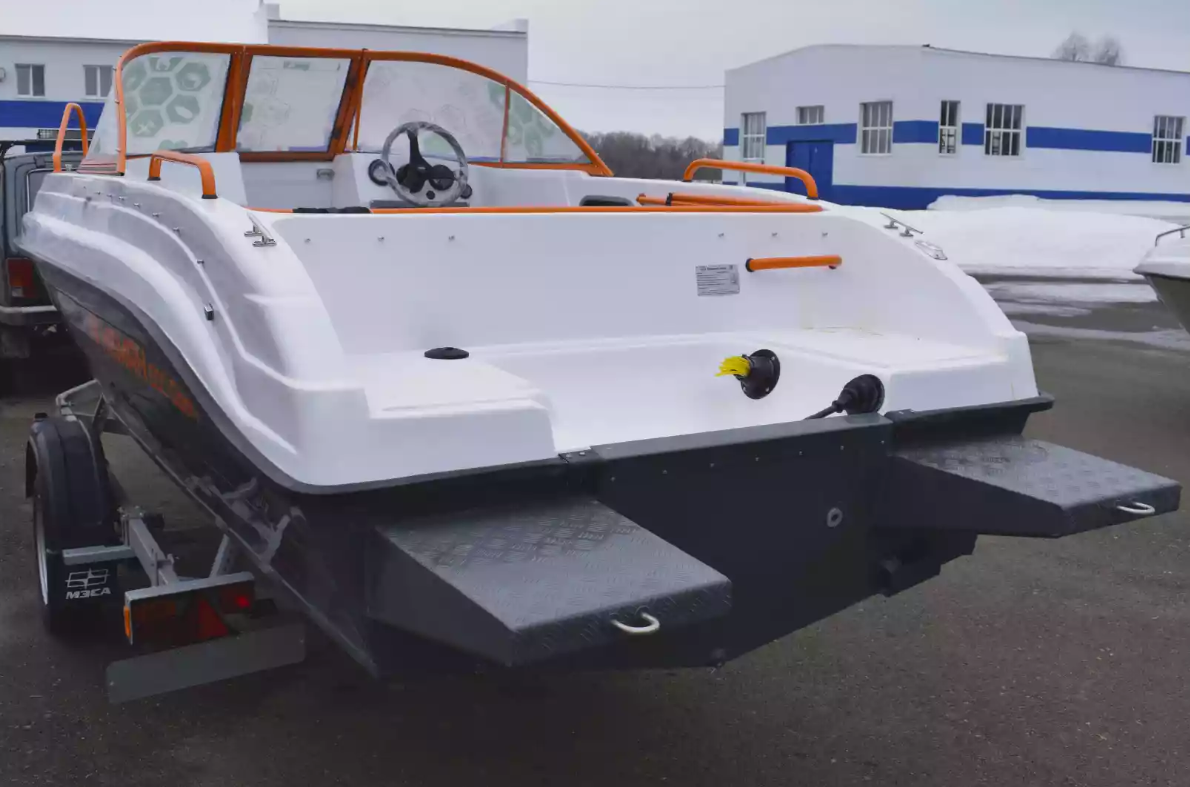 Комбинированный катер Neman-500 Open в Красноярске