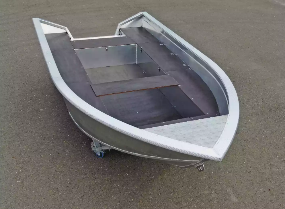 Алюминиевая лодка  Неман-420 в Красноярске