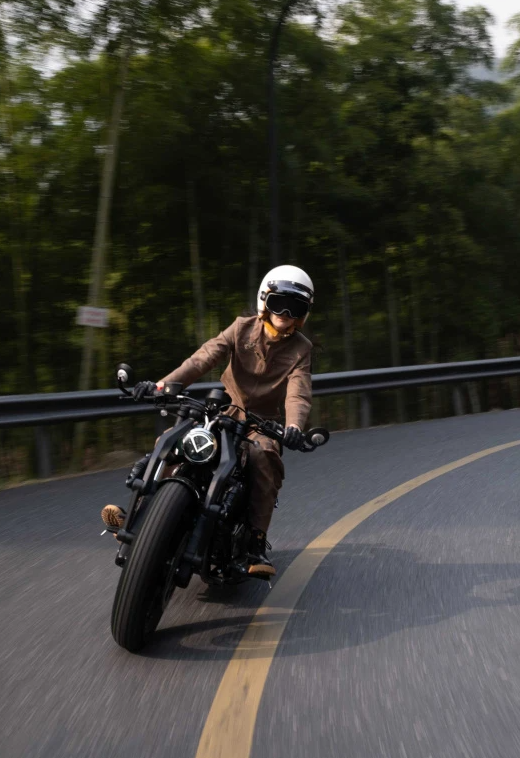 Мотоцикл Benda Napoleon 250 в Красноярске Мотоцикл Benda Napoleon 250 в Красноярске