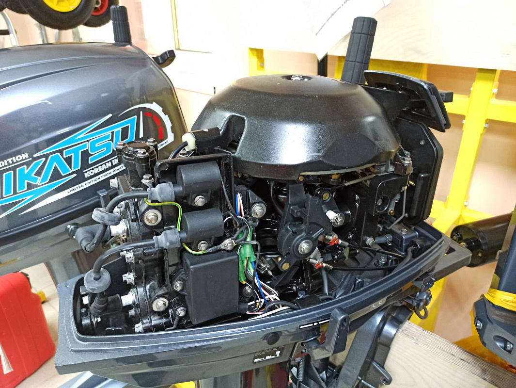 Лодочный мотор BREEZE T30S (2х тактный) в Красноярске Лодочный мотор BREEZE T30S (2х тактный) в Красноярске