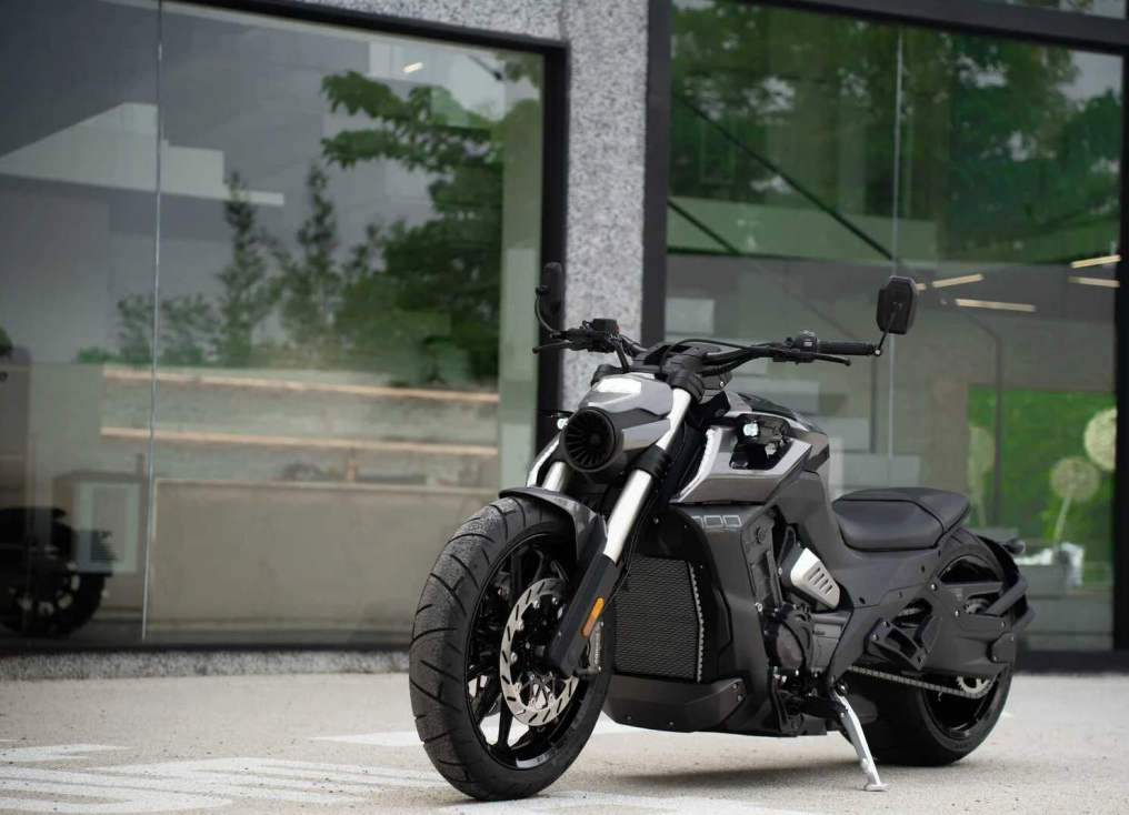 Мотоцикл Benda LFC 700 Pro в Красноярске Мотоцикл Benda LFC 700 Pro в Красноярске