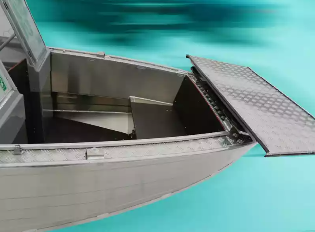 Алюминиевый катер Wyatboat-430T DCM Трансформер в Красноярске