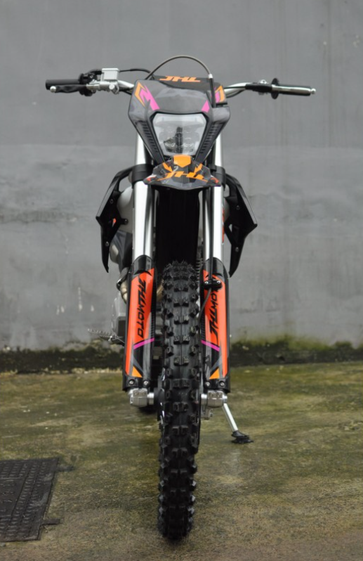 Мотоцикл JHLMOTO JHL LX3 PR300 (175FMN) в Красноярске Мотоцикл JHLMOTO JHL LX3 PR300 (175FMN) в Красноярске