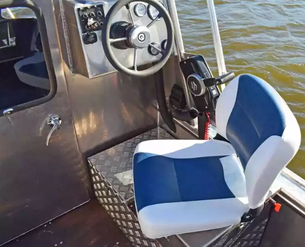 Алюминиевый катер Неман 550 с каютой в Красноярске