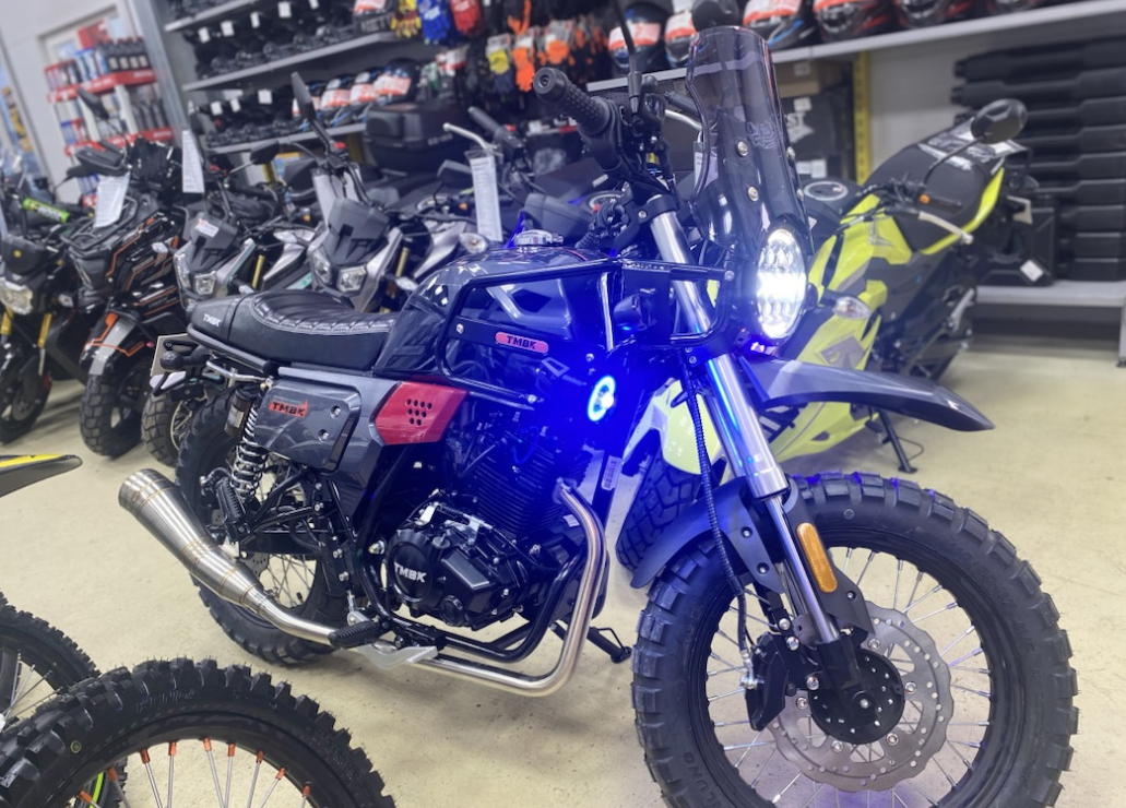 Мотоцикл TMBK FAHRENHEIT 250 (165 FMM) в Красноярске Мотоцикл TMBK FAHRENHEIT 250 (165 FMM) в Красноярске