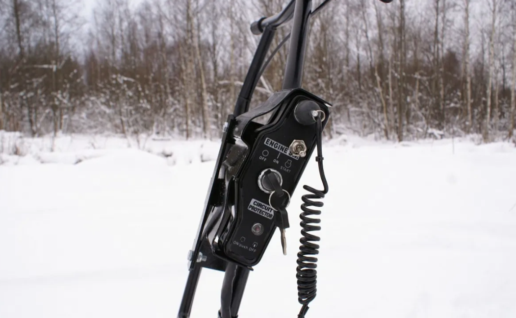 Мотобуксировщик БТС «МАЛЕК» 380/7 БЕЗ э/зап. Б/У в Красноярске Мотобуксировщик БТС «МАЛЕК» 380/7 БЕЗ э/зап. Б/У в Красноярске