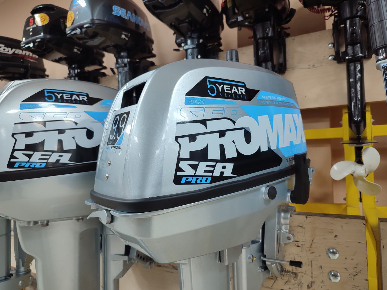 Лодочный мотор PROMAX SP9.9FHS LIGHT в Красноярске Лодочный мотор PROMAX SP9.9FHS LIGHT в Красноярске