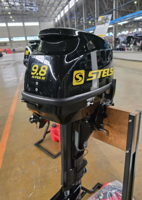 Лодочный мотор STELS 9.8HP в Красноярске Лодочный мотор STELS 9.8HP в Красноярске