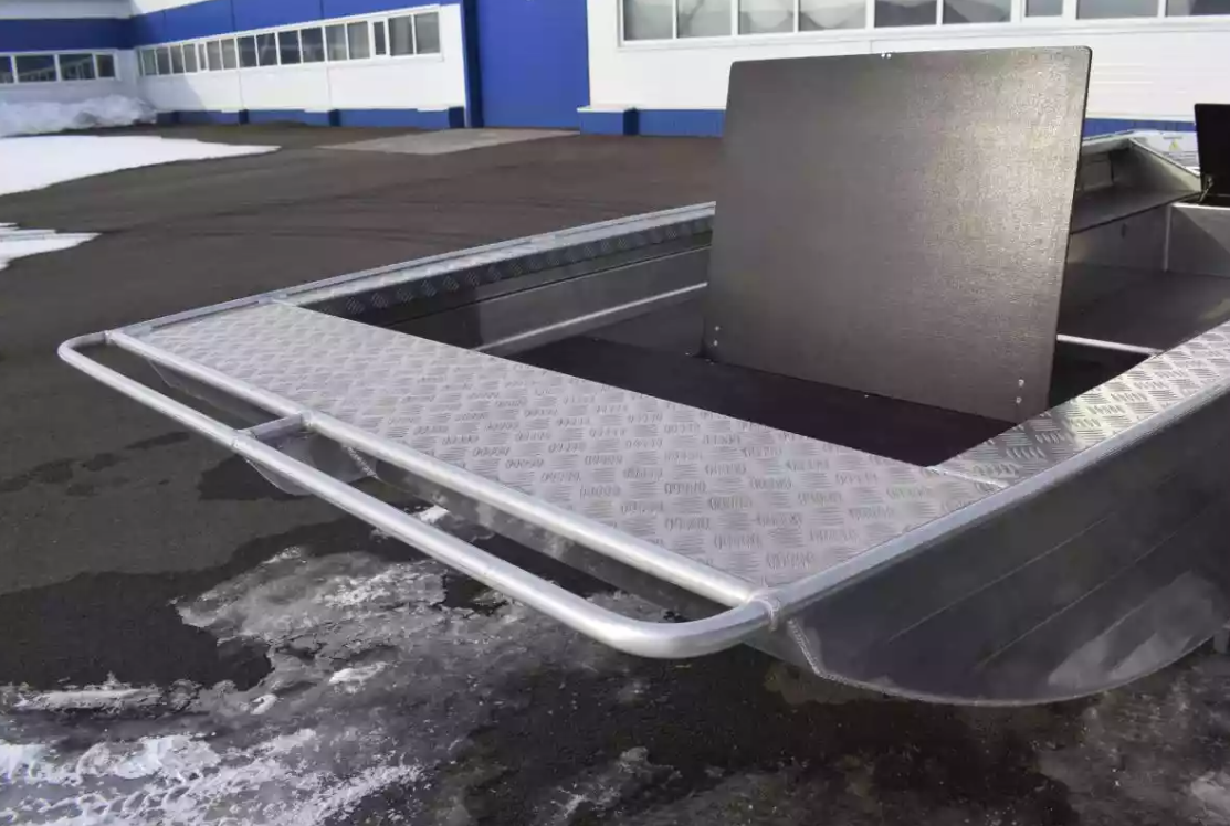 Алюминиевая лодка Wyatboat-490 Jonboat в Красноярске Алюминиевая лодка Wyatboat-490 Jonboat в Красноярске