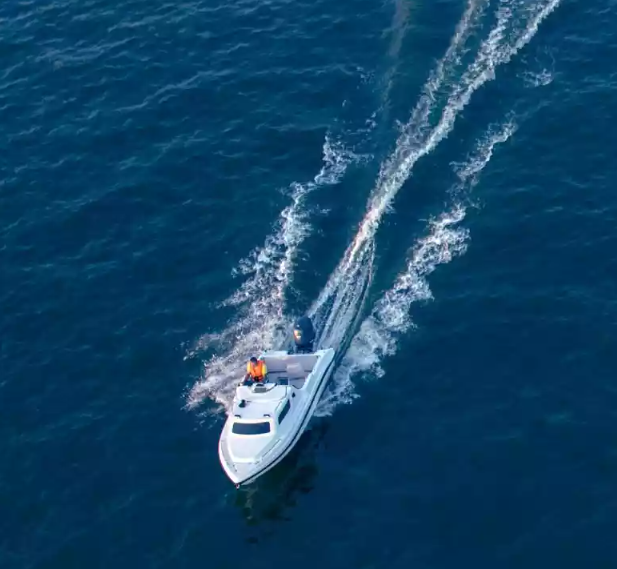 Стеклопластиковый катер Neman-500 в Красноярске Стеклопластиковый катер Neman-500 в Красноярске