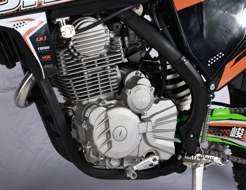 Мотоцикл JHLMOTO JHL LX1 CB250 (172FMM-3A) в Красноярске Мотоцикл JHLMOTO JHL LX1 CB250 (172FMM-3A) в Красноярске