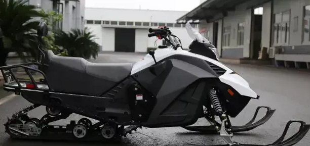 Снегоход ULAR 220 в Красноярске Снегоход ULAR 220 в Красноярске