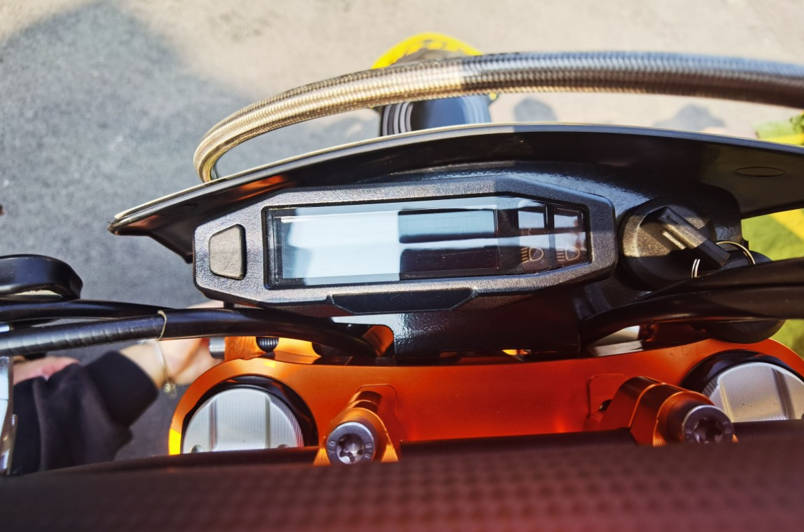 Мотоцикл JHLMOTO JHL Z8 NC300S (182-MN) в Красноярске Мотоцикл JHLMOTO JHL Z8 NC300S (182-MN) в Красноярске