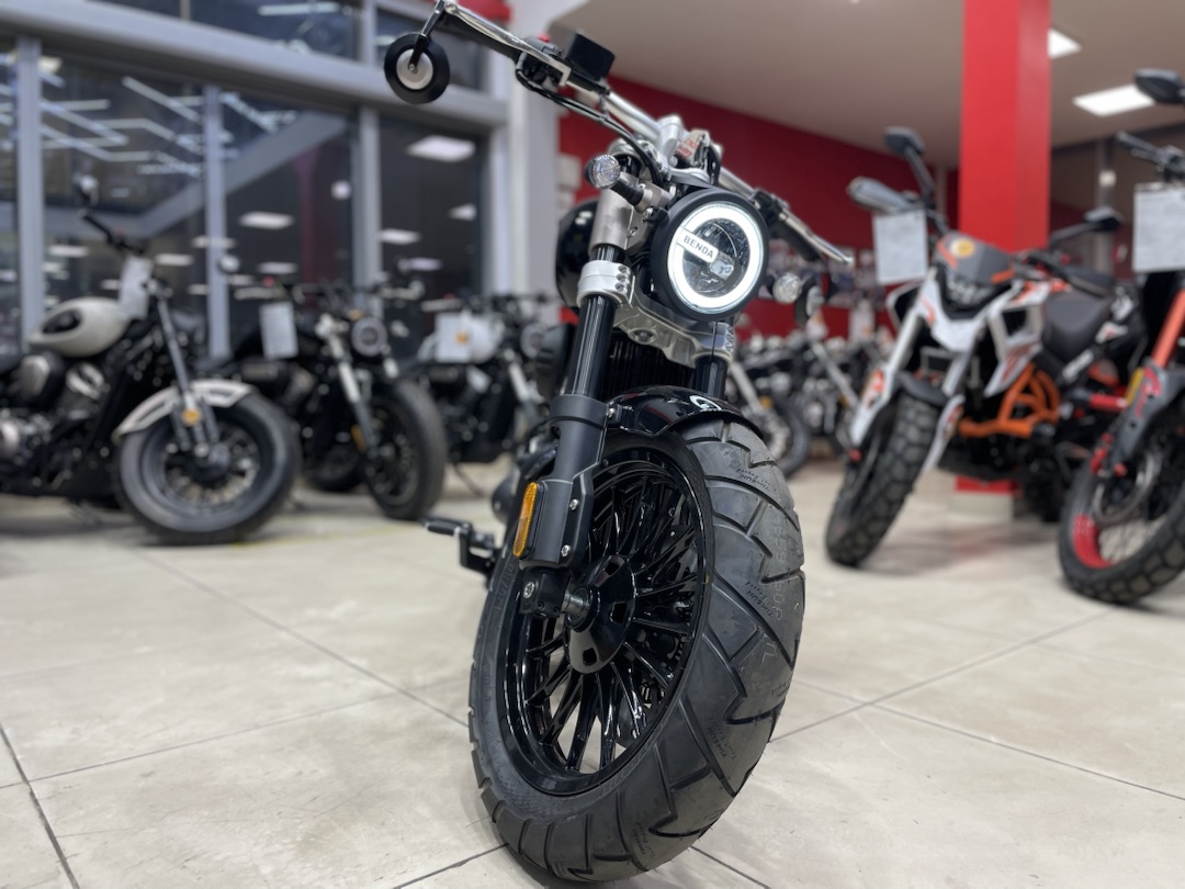 Мотоцикл Benda Chinchilla 300 в Красноярске Мотоцикл Benda Chinchilla 300 в Красноярске