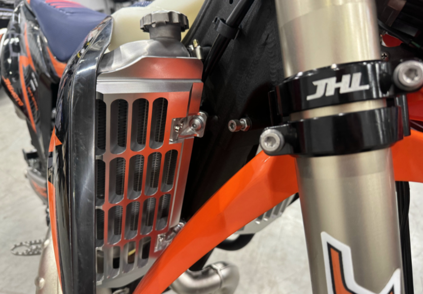 Мотоцикл JHLMOTO JHL M5 MT250 (1E66MM) в Красноярске Мотоцикл JHLMOTO JHL M5 MT250 (1E66MM) в Красноярске