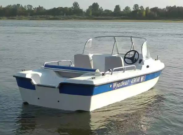 Стеклопластиковый катер Wyatboat-430 M (тримаран) в Красноярске