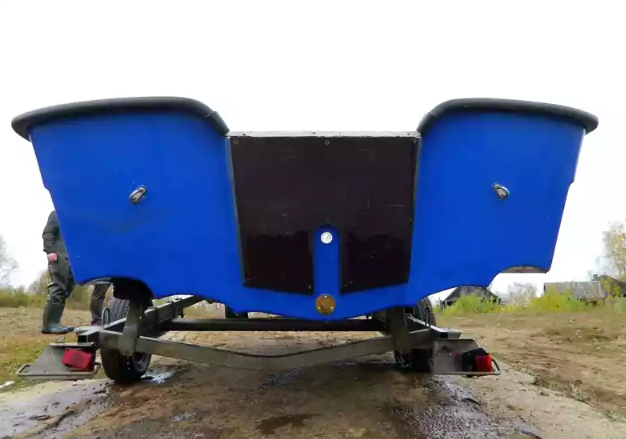 Стеклопластиковый катер Тримаран Wyatboat 430 C в Красноярске