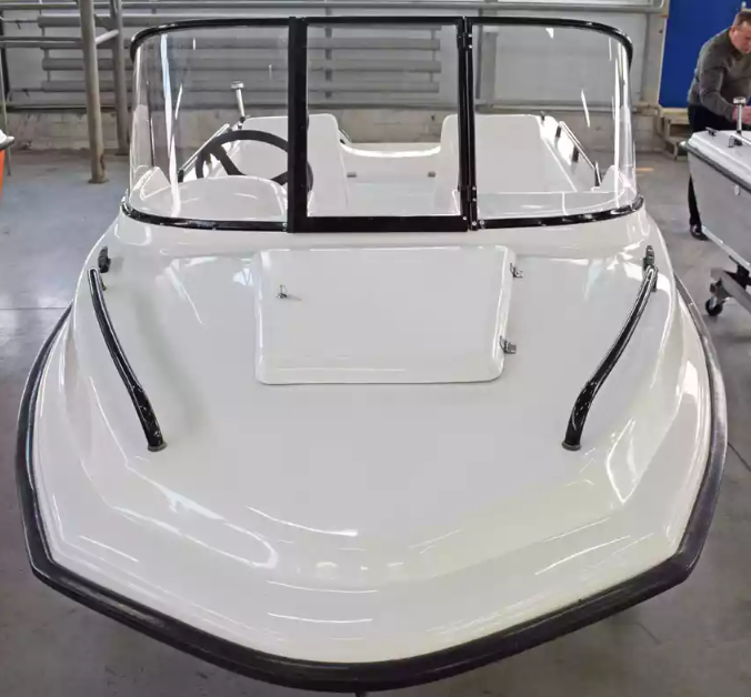 Комбинированный катер Wyatboat-430 M в Красноярске