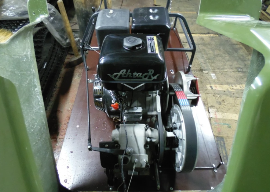 Мотобуксировщик AhtaR LR13 с реверс-вариатором Буран (задний ход) в Красноярске Мотобуксировщик AhtaR LR13 с реверс-вариатором Буран (задний ход) в Красноярске