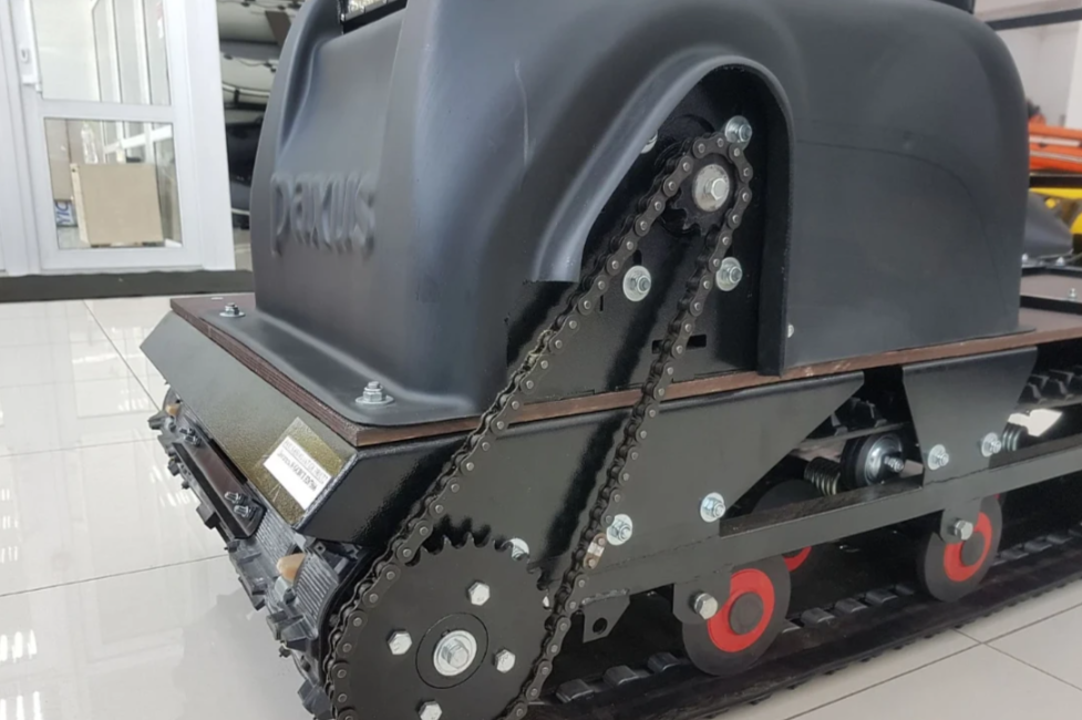 Мотобуксировщик PAXUS 650 AVANT 13 л.с. HONDA в Красноярске Мотобуксировщик PAXUS 650 AVANT 13 л.с. HONDA в Красноярске