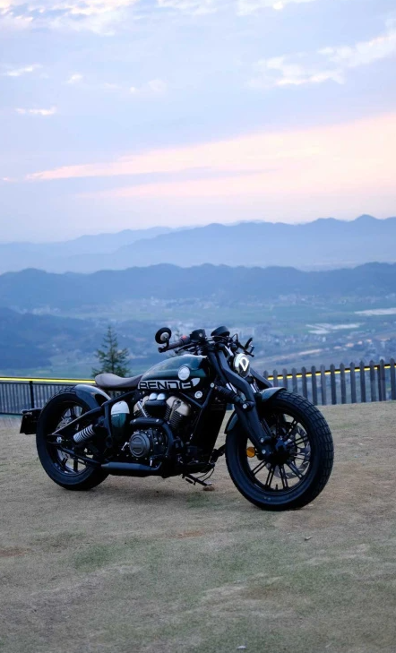 Мотоцикл Benda Napoleon 250 в Красноярске Мотоцикл Benda Napoleon 250 в Красноярске