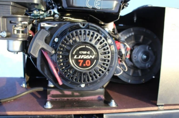 Мотобуксировщик ОНЕГО 380 6.5 л.с. в Красноярске Мотобуксировщик ОНЕГО 380 6.5 л.с. в Красноярске