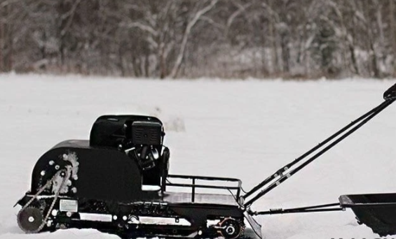 Мотобуксировщик ОНЕГО 500 GRAND 17 л.с. в Красноярске Мотобуксировщик ОНЕГО 500 GRAND 17 л.с. в Красноярске