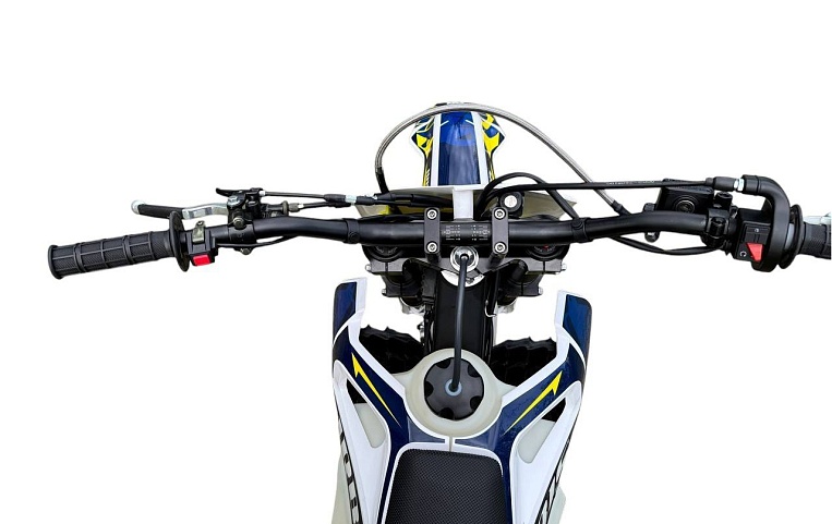 Эндуро мотоцикл IRBIS HTR 250 в Красноярске Эндуро мотоцикл IRBIS HTR 250 в Красноярске