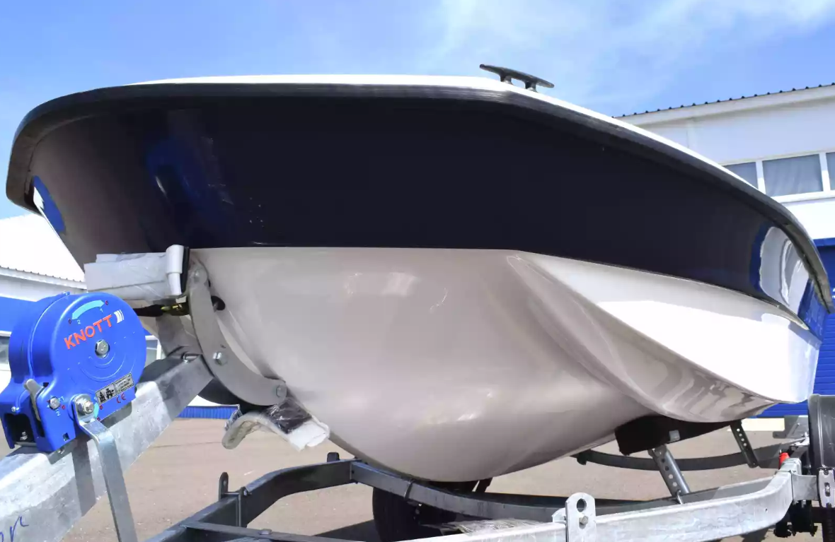 Стеклопластиковая лодка Wyatboat 430 тримаран в Красноярске