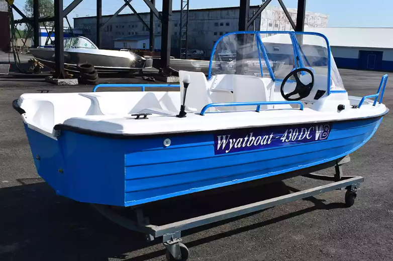 Комбинированный катер Wyatboat-430 DC в Красноярске