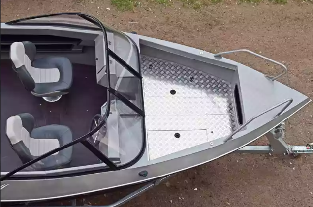 Алюминиевый катер Неман 550 DC в Красноярске