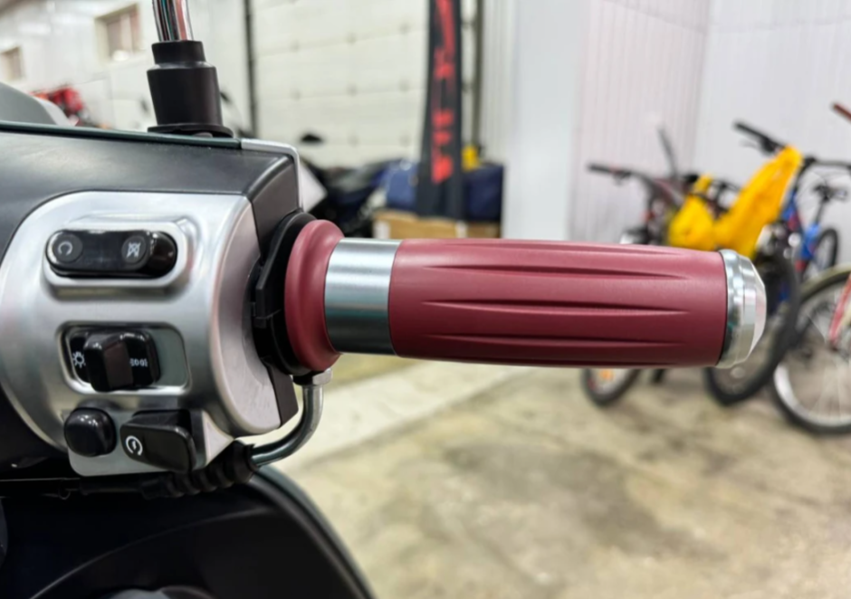 Скутер PROMAX Miami 240 (49) в Красноярске Скутер PROMAX Miami 240 (49) в Красноярске