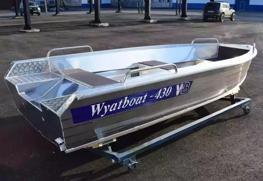 Алюминиевая лодка  Wyatboat-430 Р в Красноярске
