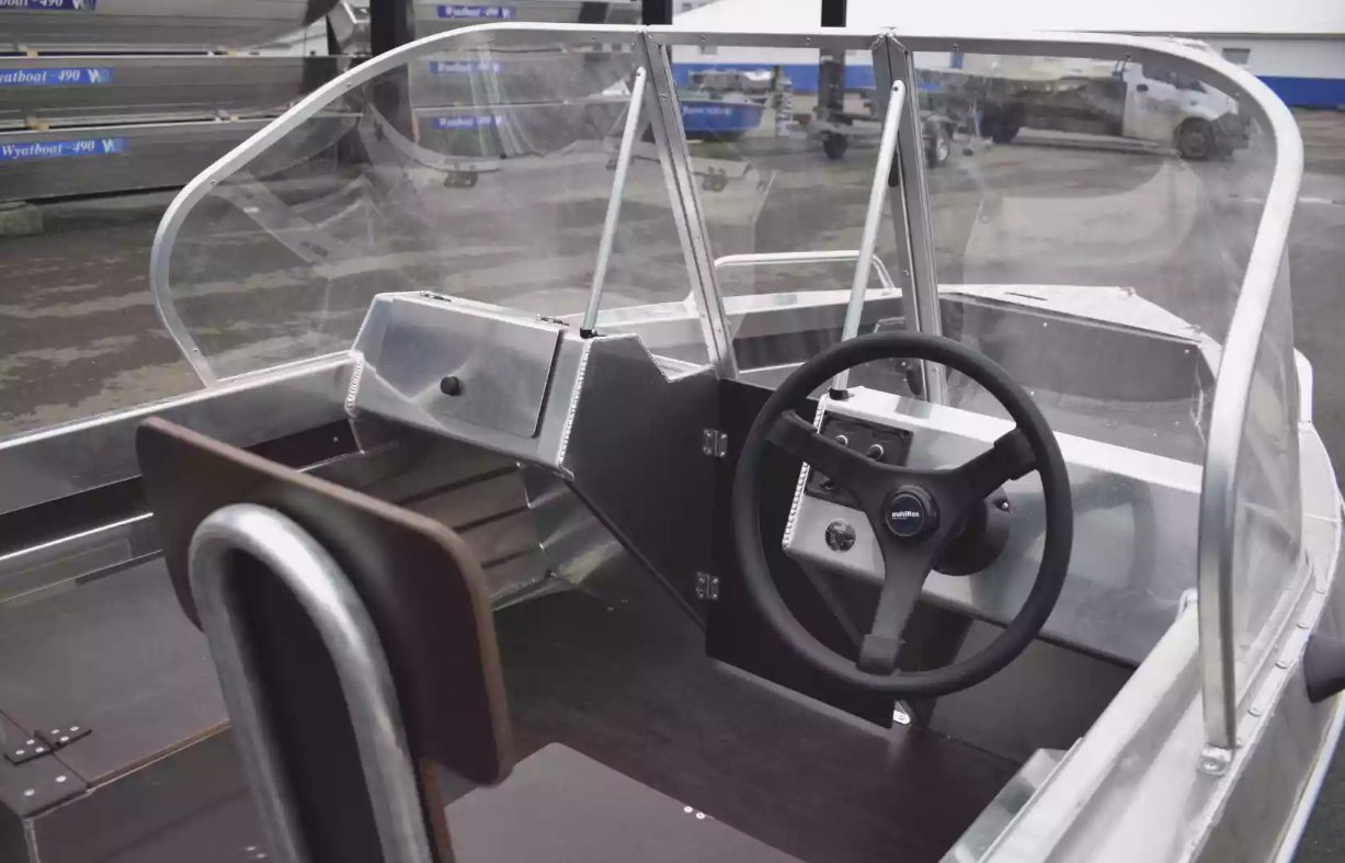 Алюминиевый катер Neman-400 DC в Красноярске Алюминиевый катер Neman-400 DC в Красноярске