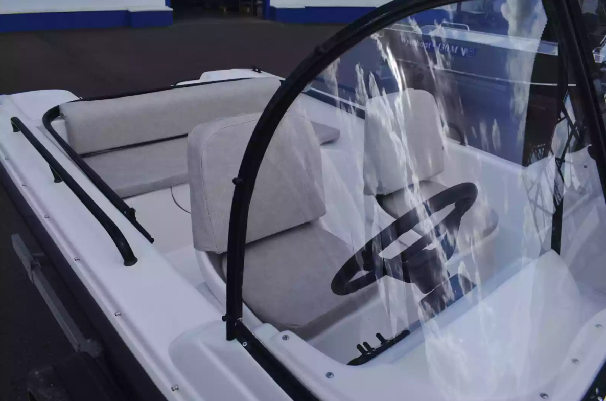 Комбинированный катер Wyatboat-430 DC в Красноярске