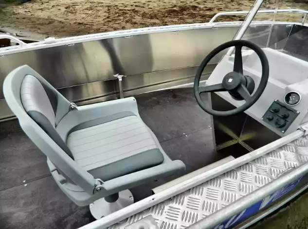 Алюминиевый катер Wyatboat-460 C в Красноярске