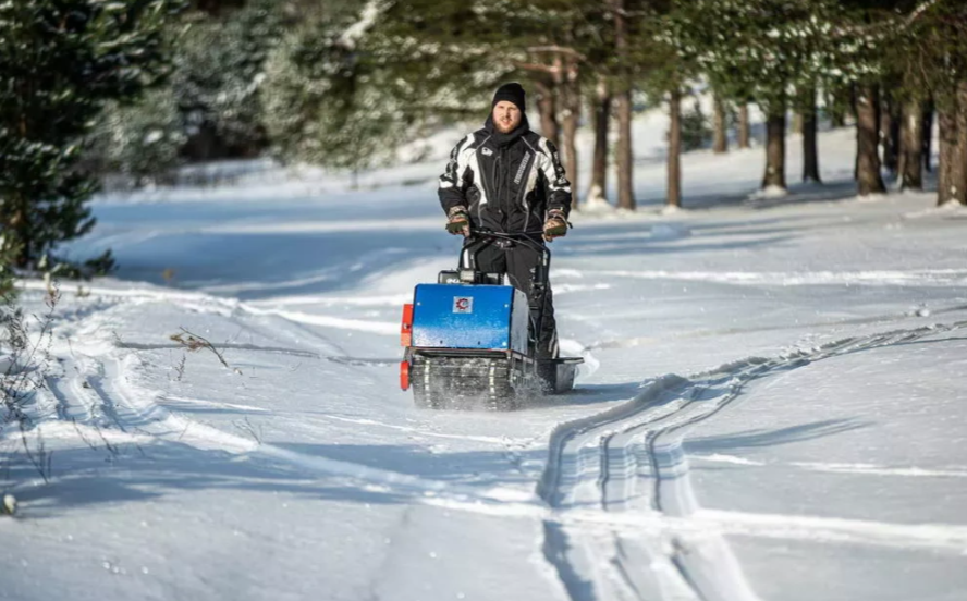 Мотобуксировщик БТС «STANDART» 500/15 э/зап. LIFAN (216 Ватт) Б/У в Красноярске Мотобуксировщик БТС «STANDART» 500/15 э/зап. LIFAN (216 Ватт) Б/У в Красноярске