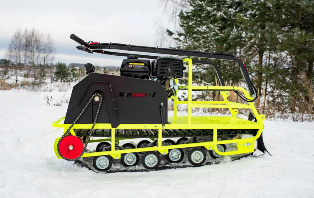 Мотобуксировщик Бурлак ХОЗЯИН-1 (капот металл) в Красноярске Мотобуксировщик Бурлак ХОЗЯИН-1 (капот металл) в Красноярске