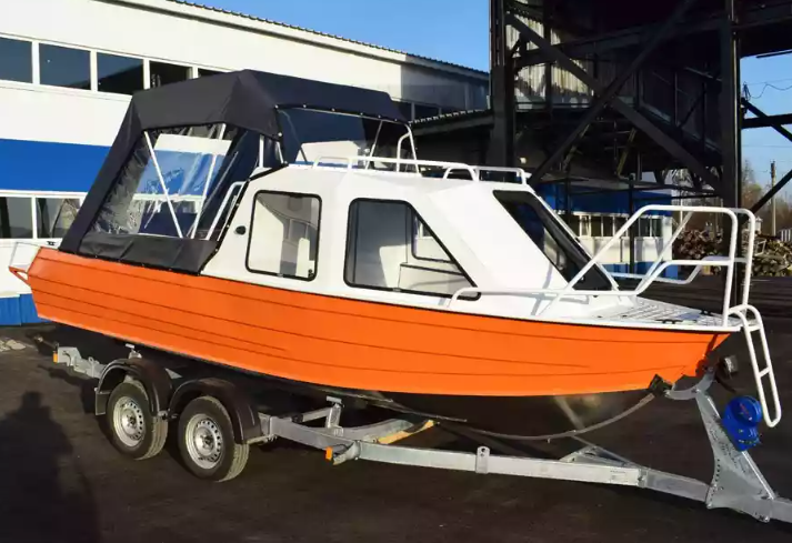 Алюминиевый катер Неман-500 (каютный) в Красноярске