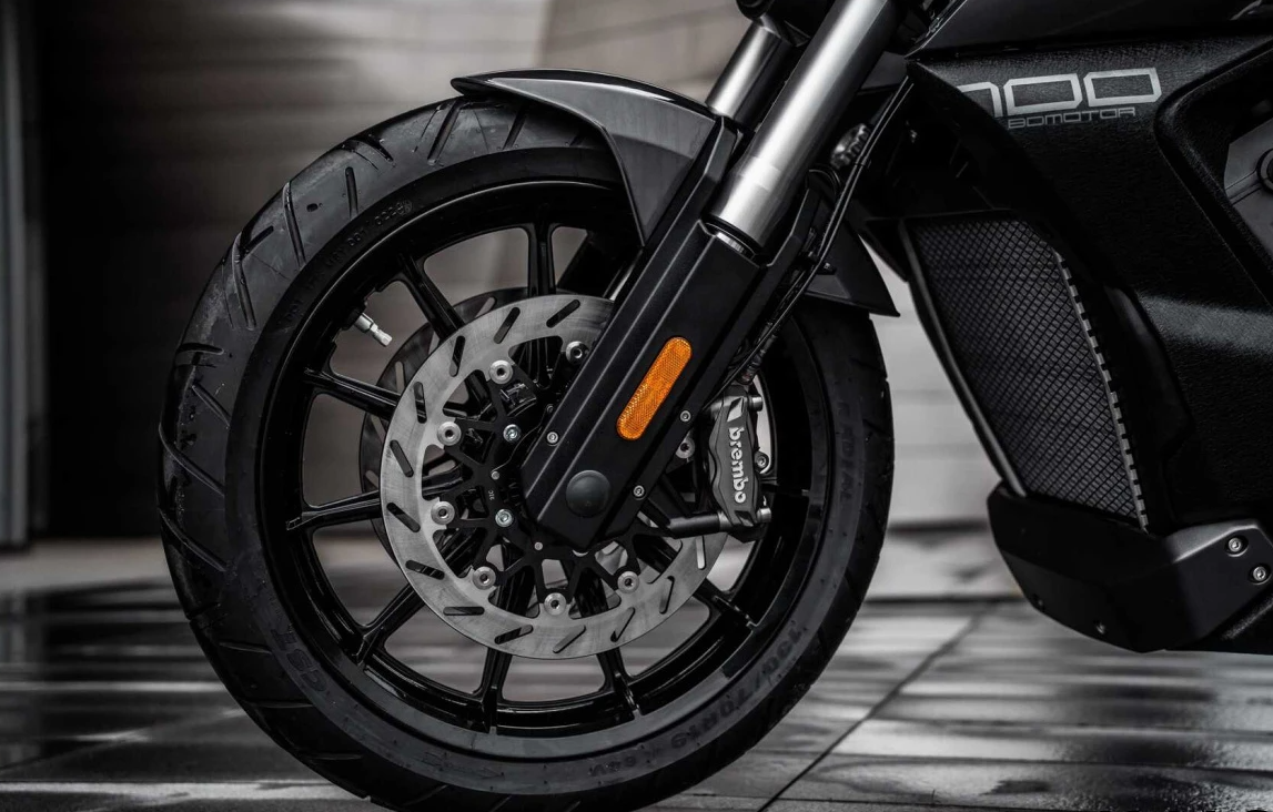 Мотоцикл Benda LFC 700 Pro в Красноярске Мотоцикл Benda LFC 700 Pro в Красноярске