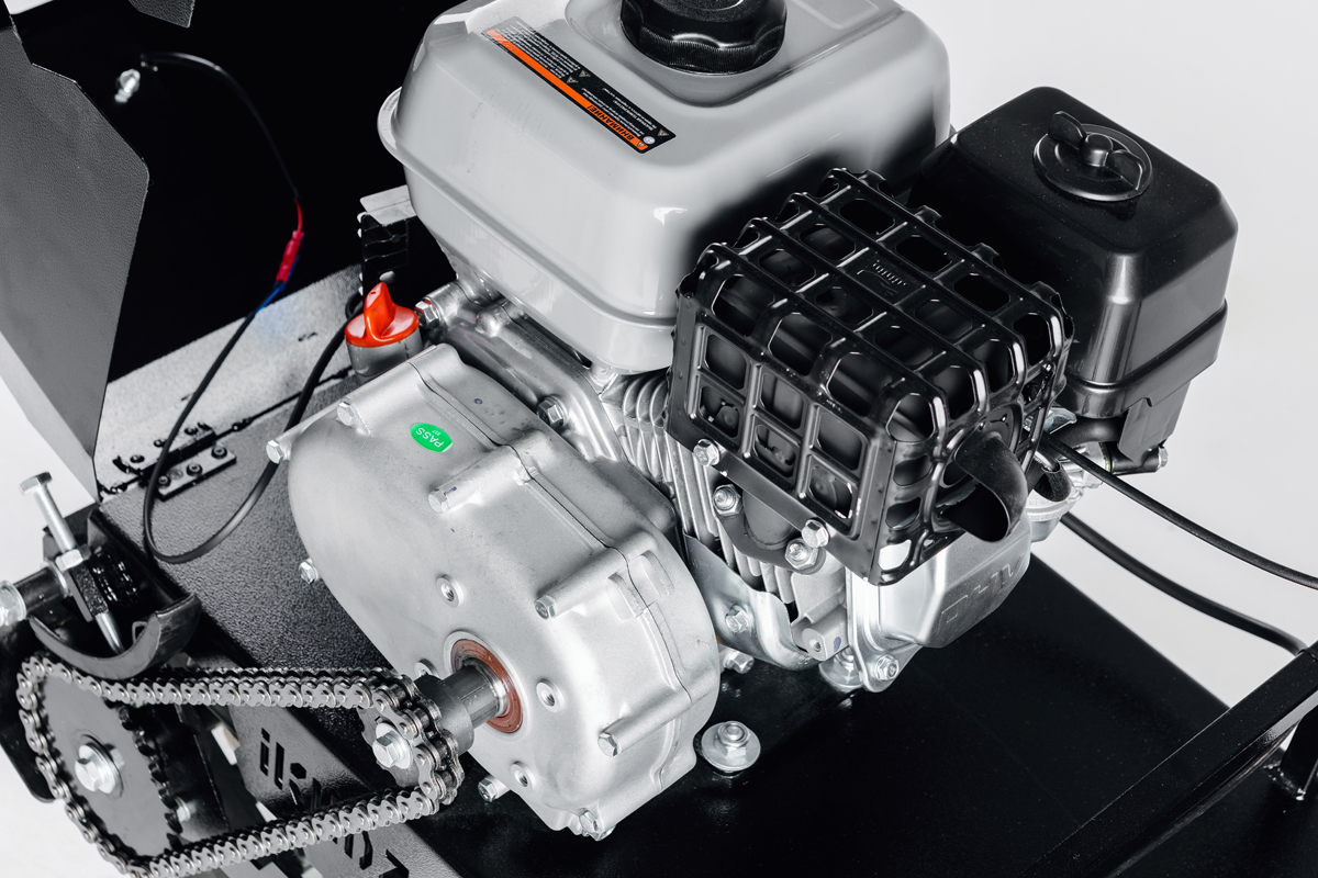 МОТОБУКСИРОВЩИК IKUDZO 1100/380 К7 в Красноярске МОТОБУКСИРОВЩИК IKUDZO 1100/380 К7 в Красноярске