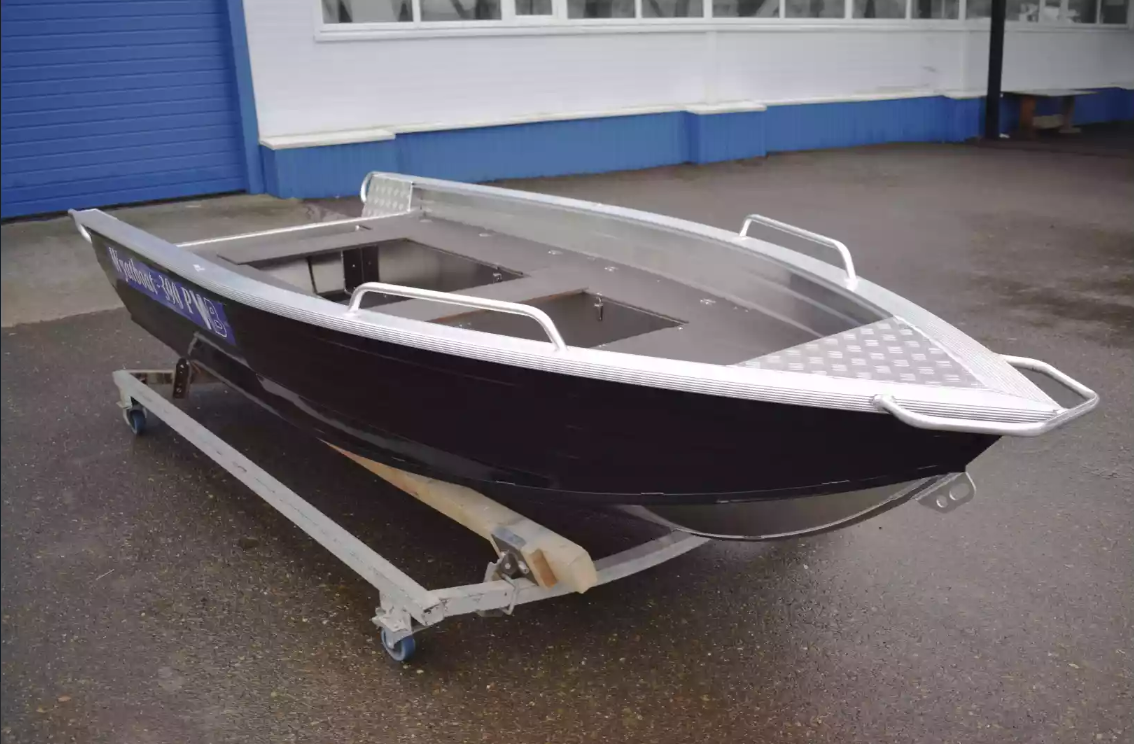 Алюминиевая лодка Wyatboat-390РМ в Красноярске