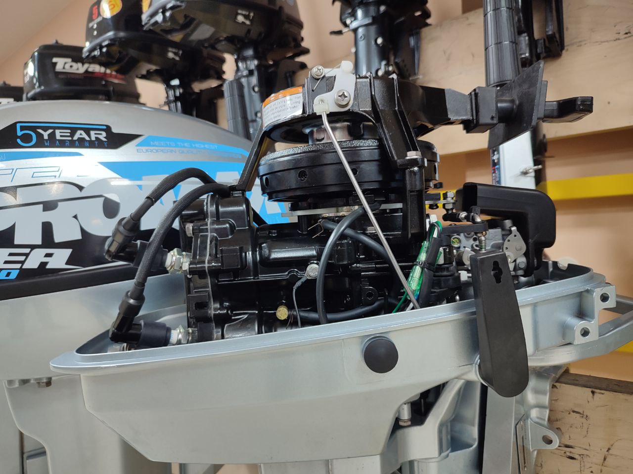 Лодочный мотор PROMAX SP9.9FHS (15) EXTRA в Красноярске Лодочный мотор PROMAX SP9.9FHS (15) EXTRA в Красноярске