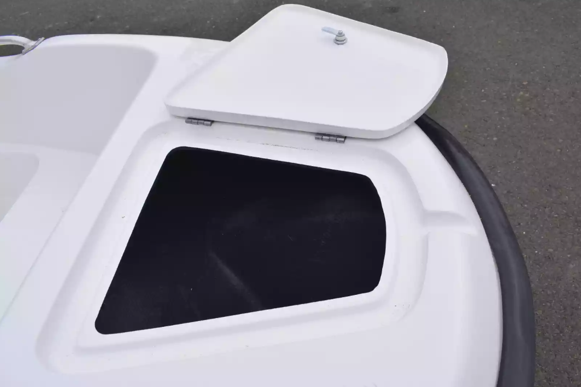 Стеклопластиковая лодка Пингвин New (тримаран) в Красноярске