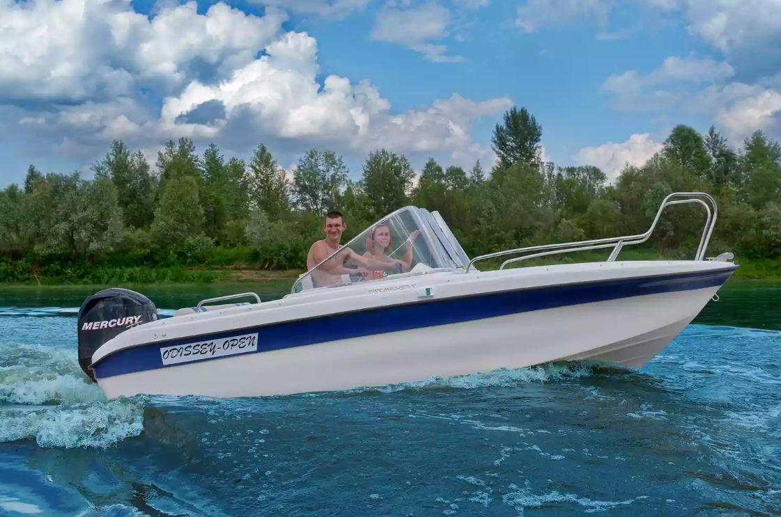 Стеклопластиковый катер Neman-530 Open в Красноярске