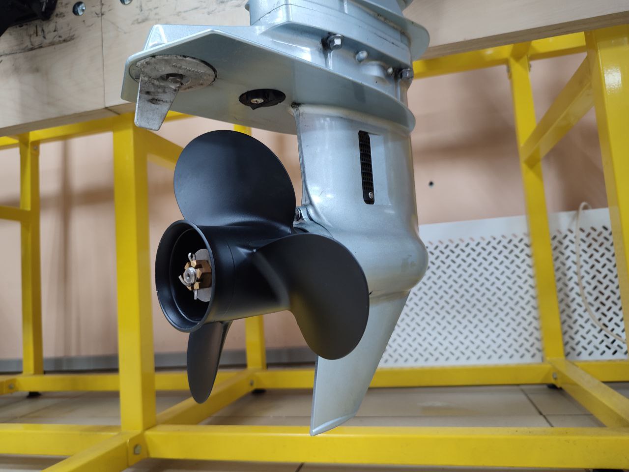 Лодочный мотор PROMAX SP9.9FHS (20) PRO в Красноярске Лодочный мотор PROMAX SP9.9FHS (20) PRO в Красноярске