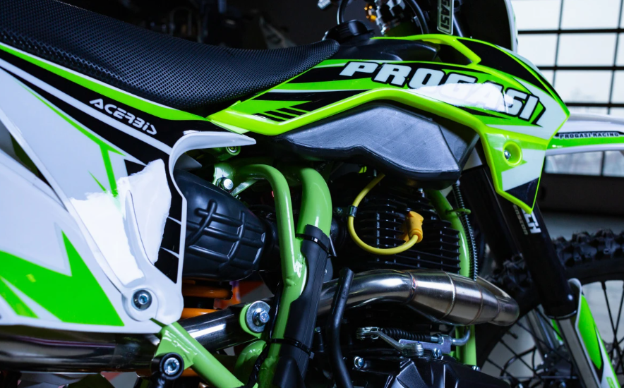 Мотоцикл Progasi SUPER MAX 300 PRO PR300 (ZS175FMN) в Красноярске Мотоцикл Progasi SUPER MAX 300 PRO PR300 (ZS175FMN) в Красноярске