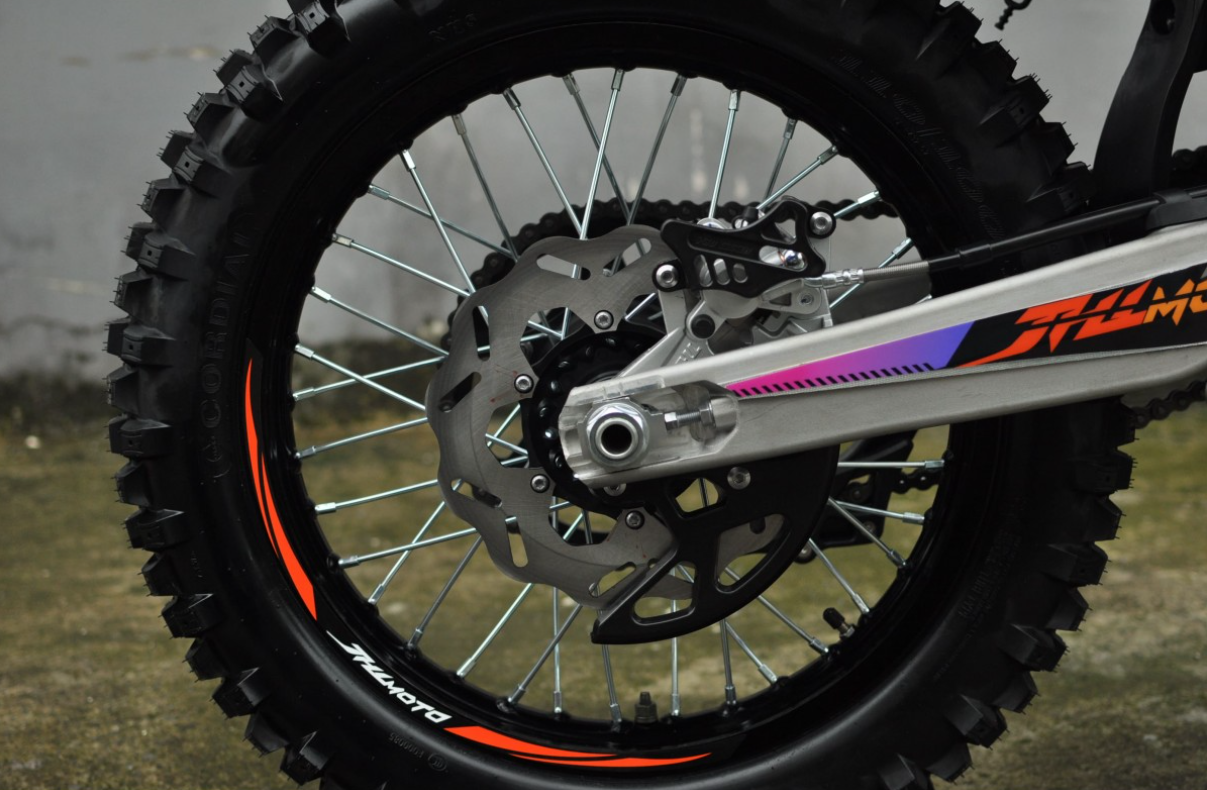 Мотоцикл JHLMOTO JHL LX3 PR300 (175FMN) в Красноярске Мотоцикл JHLMOTO JHL LX3 PR300 (175FMN) в Красноярске