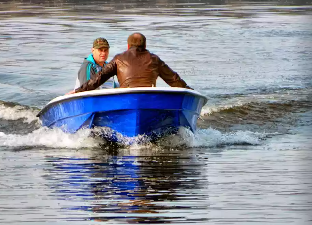 Стеклопластиковая лодка Wyatboat 430 тримаран в Красноярске
