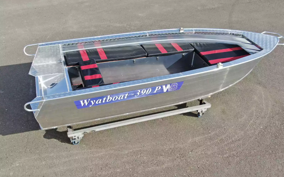 Алюминиевая лодка Wyatboat-390РМ увеличенный борт в Красноярске